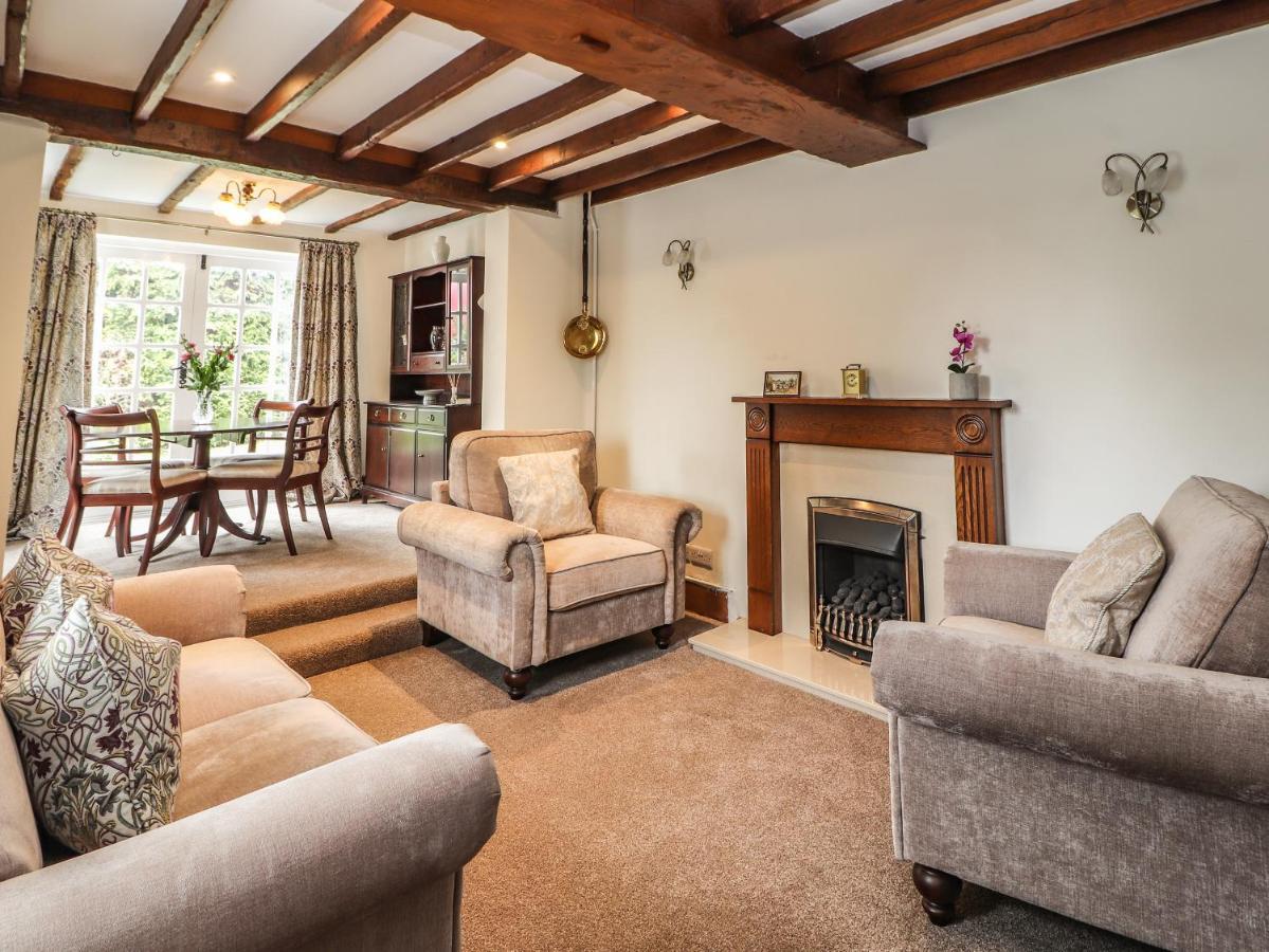 Springfield Cottage Рексъм Екстериор снимка
