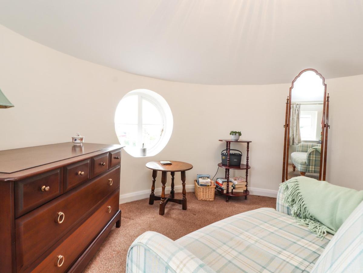 Springfield Cottage Рексъм Екстериор снимка